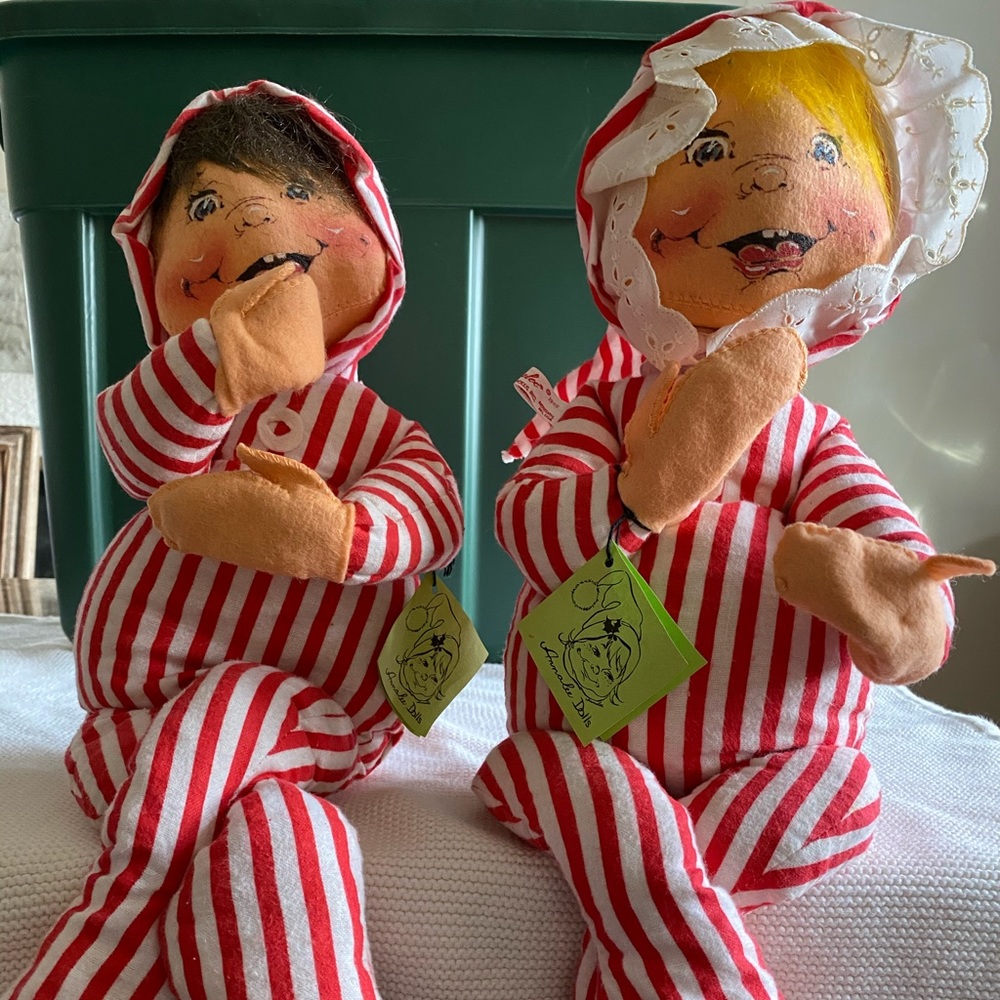 Annalee doll pair